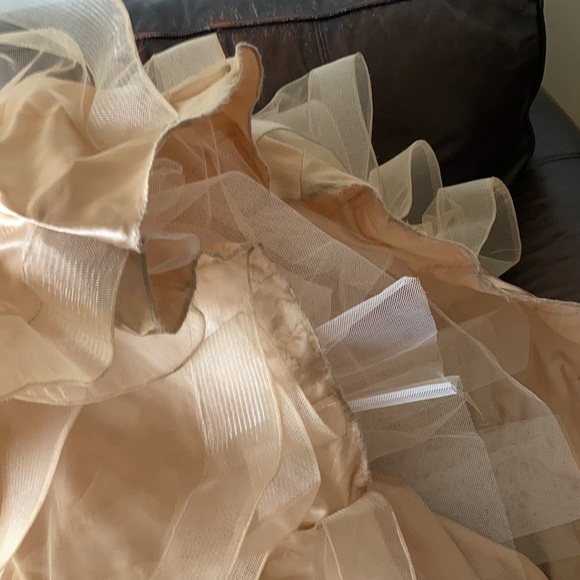 Bridal or Prom gown Unaltered - Picture 7 of 16